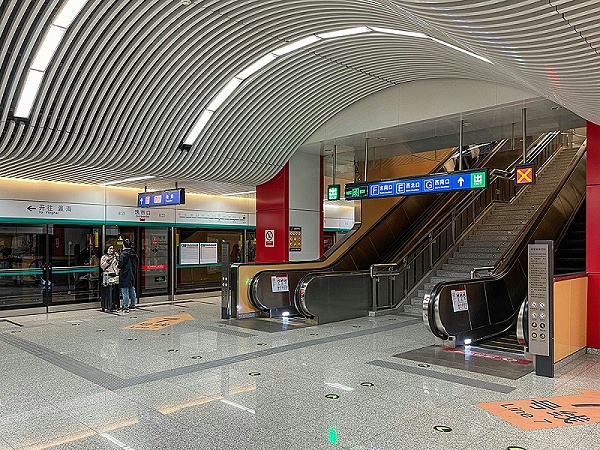 北京地铁8号线,珠市口站